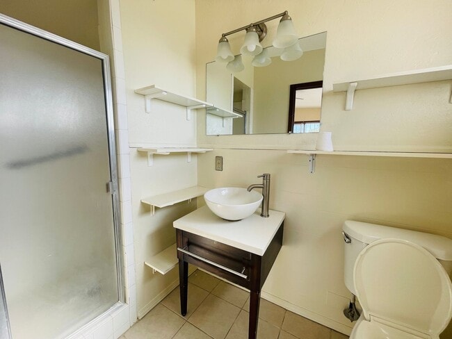 Building Photo - Westside 3 Bedroom 1.75 Bath