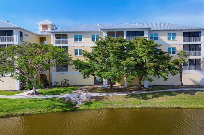 Building Photo - 8411 Placida Rd