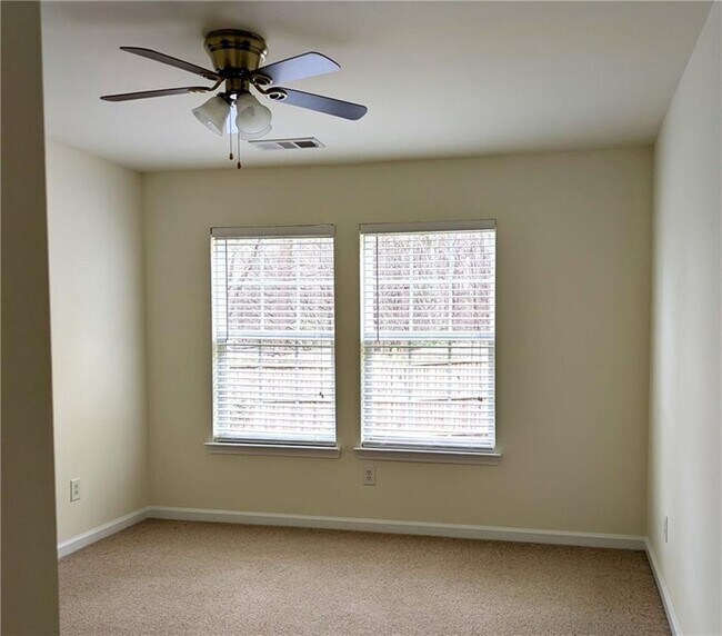 Building Photo - 3075 Whittier Way