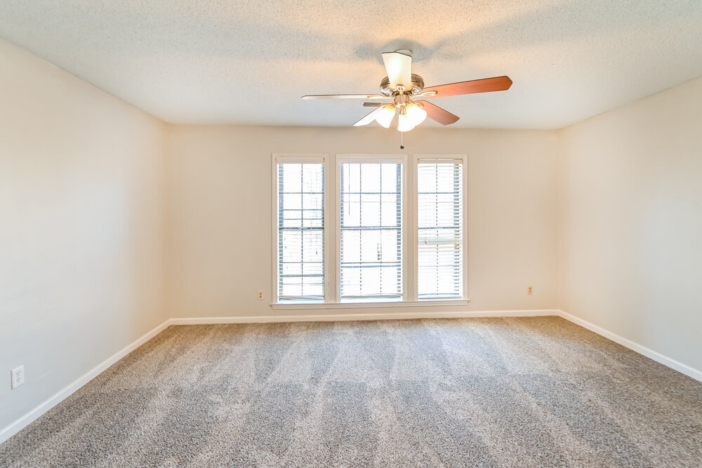 Building Photo - 2224 Webbing Dr