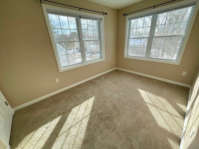 Building Photo - 84 C St