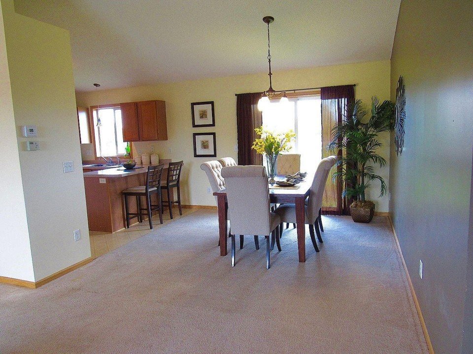 Building Photo - 4184 Jansen Ave NE