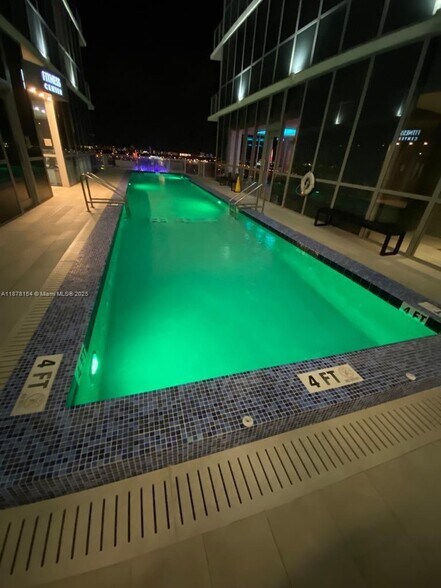 Building Photo - 1100 Biscayne Blvd