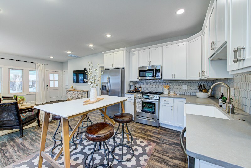 Building Photo - 931 Lasalle St