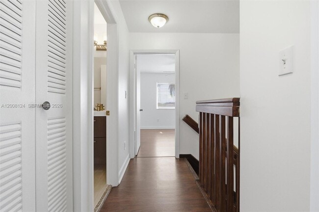 Building Photo - 17530 SW 139th Ct