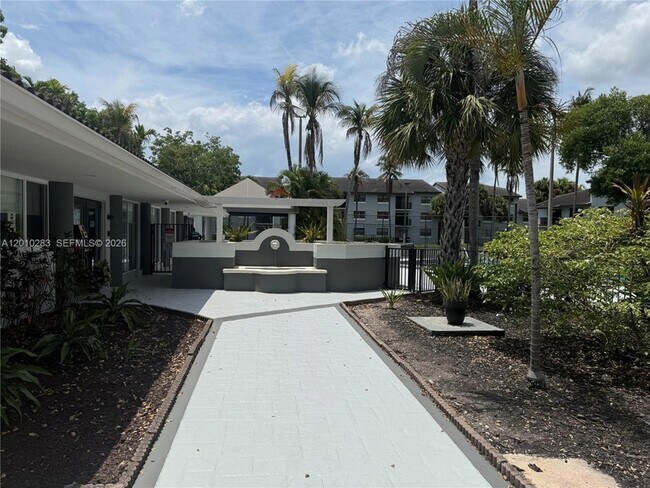 Building Photo - 7195 NW 179th St