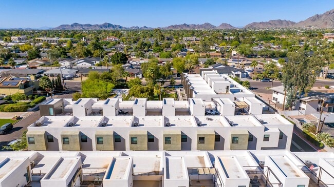 Building Photo - 5151 N 13th Pl