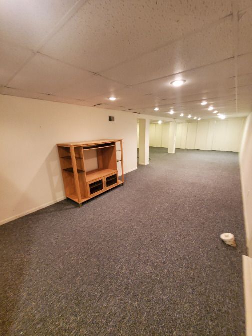 Building Photo - 8862 N Malibu Dr