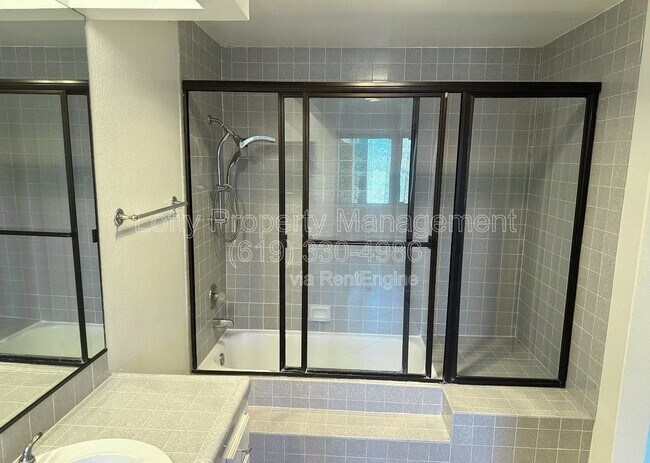 Building Photo - 4629 Villas Ct