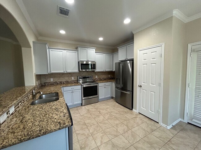 Building Photo - Updated China Spring ISD Home