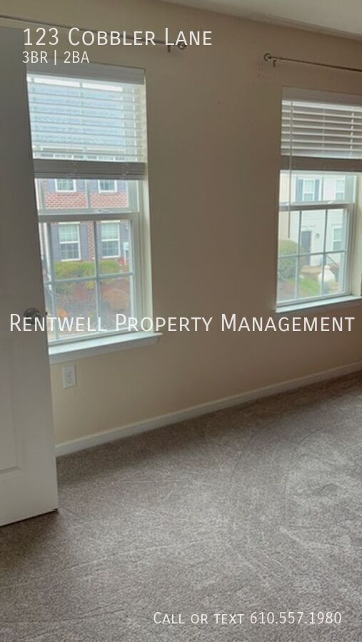 Building Photo - 123 Cobbler Ln