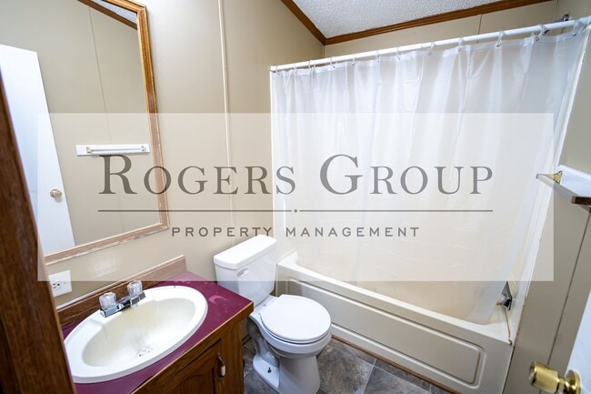 Building Photo - 436 Tower Ln