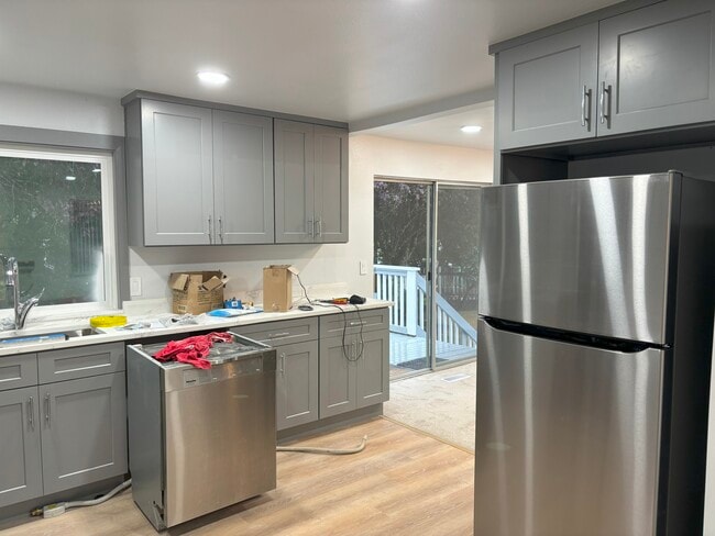 Building Photo - 10608 166th Pl NE