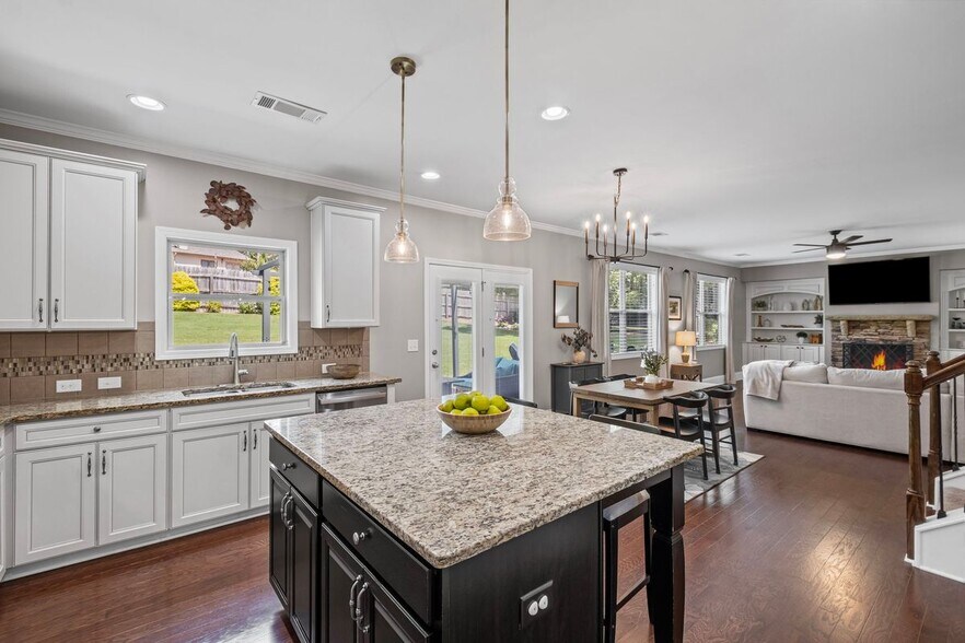 Building Photo - 3420 Pleasant Springs Dr
