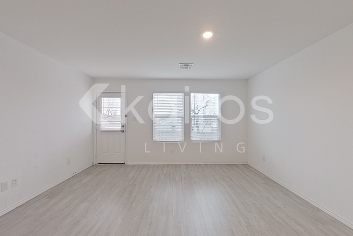 Building Photo - 5634 Mountain Point