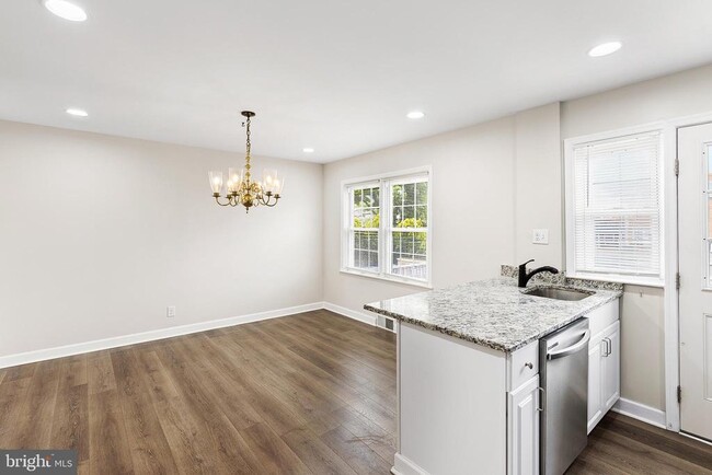Building Photo - 8130 Kirkwall Ct
