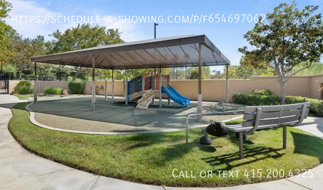 Building Photo - 30934 Crystalaire Dr
