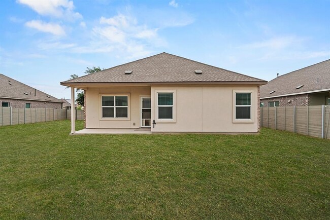 Building Photo - 136 Cherry Ridge Rd