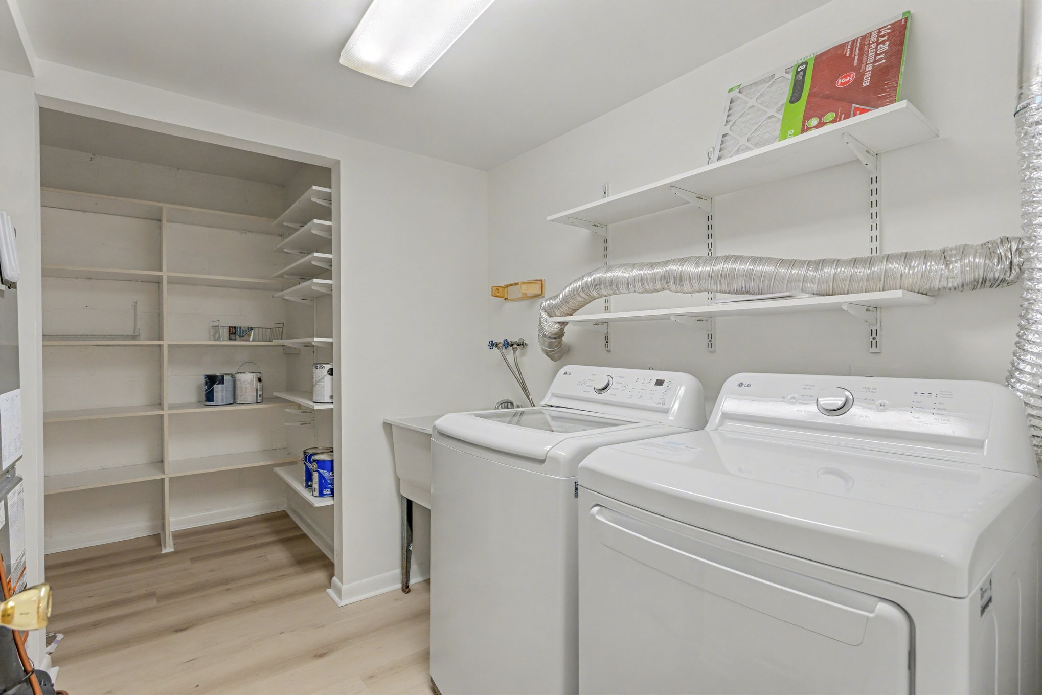 Building Photo - 13 Mullingar Ct