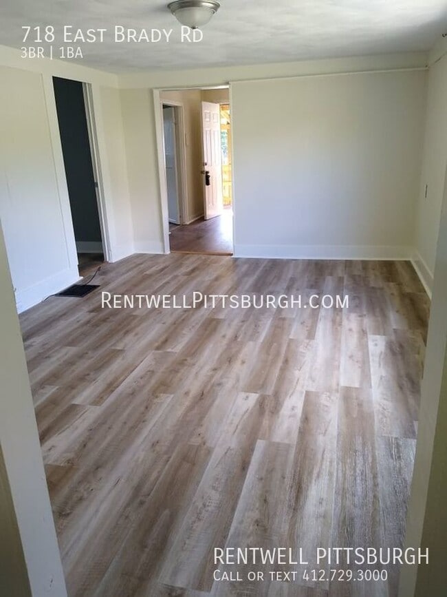 Building Photo - 3 Bedroom Home in Cowansville