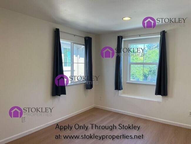 Building Photo - 1 Addison Ct