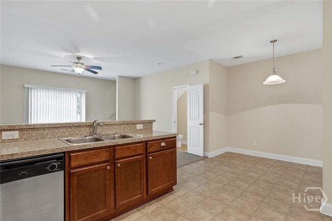 Building Photo - 190 Canyon Oak Loop