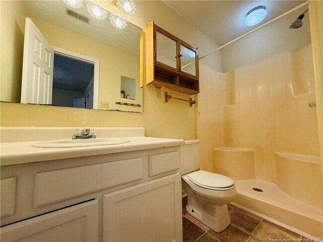 Building Photo - 3344 Chantilly Ln