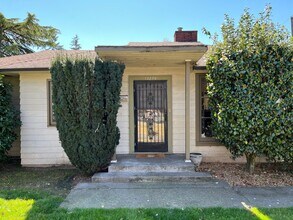 Building Photo - Charming 3-Bedroom Home with Bonus Room in Prime Beaverton Location Cedar Hills Neighborhood!!!