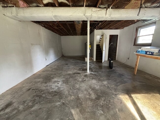 Building Photo - 6421 Orchard View Ln