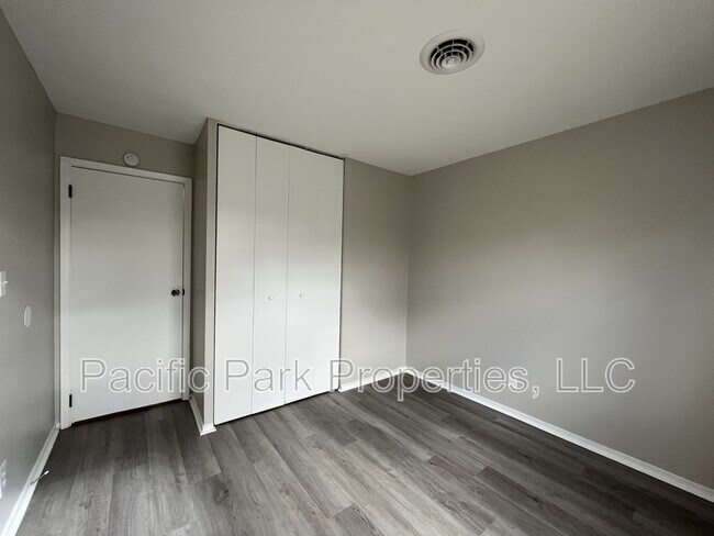 Building Photo - 8120 Gilmore Rd