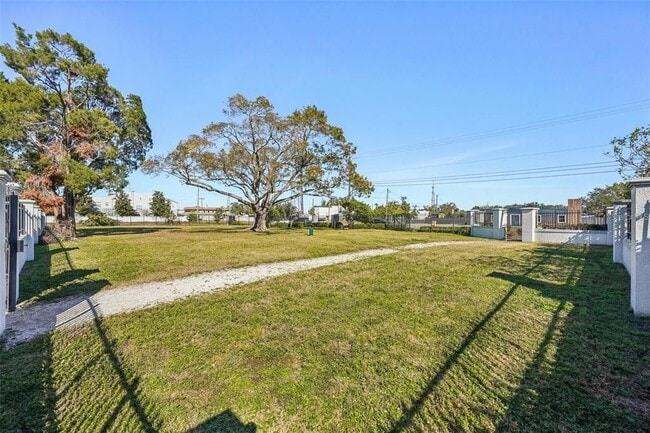 Building Photo - 4740 Legacy Park Dr