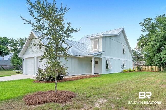 Building Photo - 27085 Park Dr