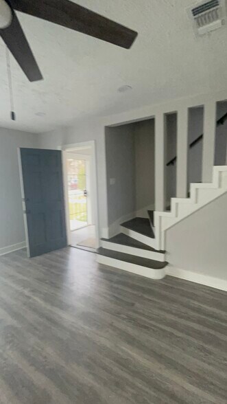 Building Photo - 3431 Rosedale St