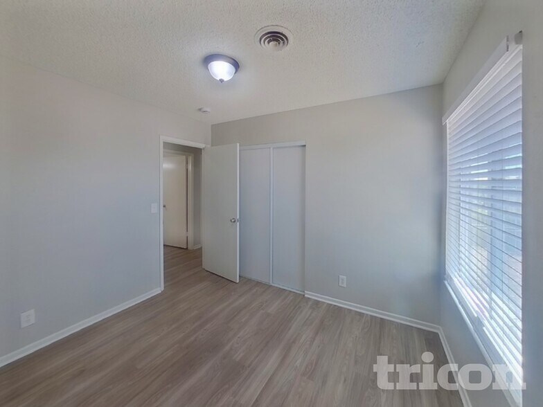 Building Photo - 4020 Maple Hill Rd