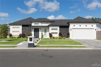 Building Photo - 7305 N 25th Ln