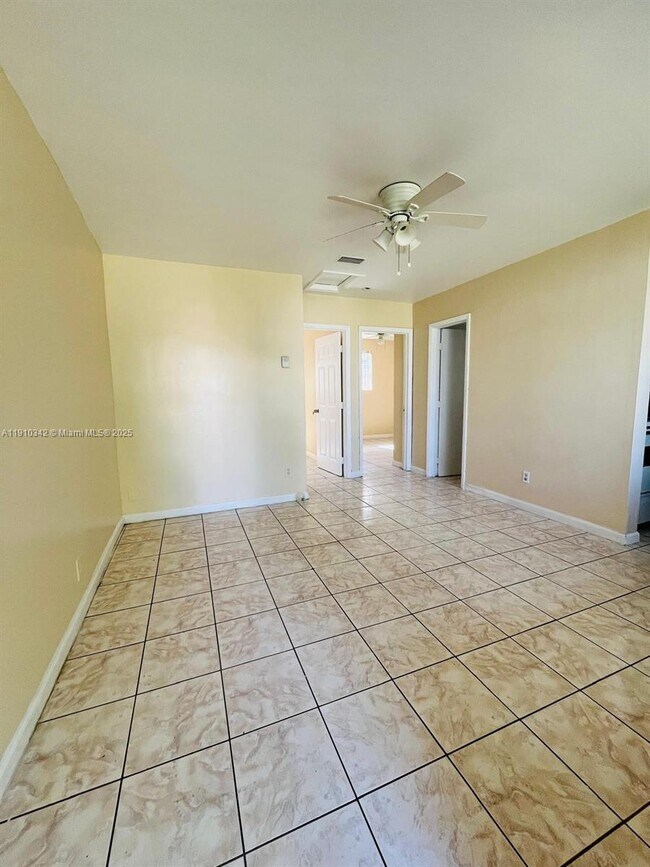 Building Photo - 125 NW 12th Ave