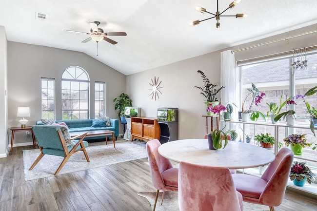 Primary Photo - 2436 Nogales Dr