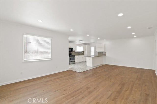 Building Photo - 4232 Walnut Ave