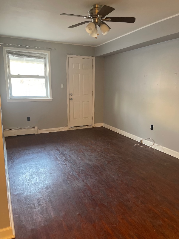 Building Photo - 726 Soundview Ave