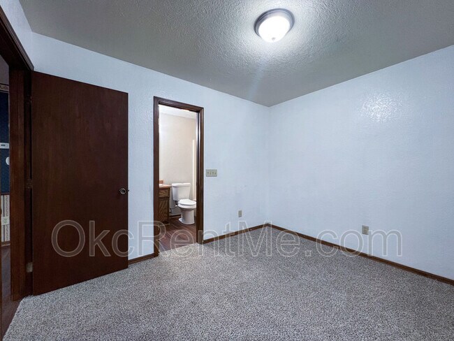 Building Photo - 6801 Chisholm Ct