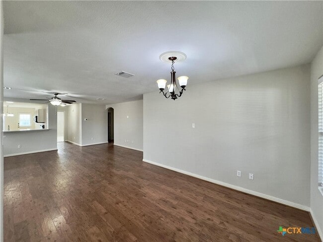 Building Photo - 204 Woodley Rd