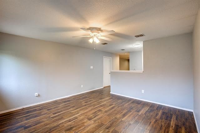 Building Photo - 705 Poncho Ln