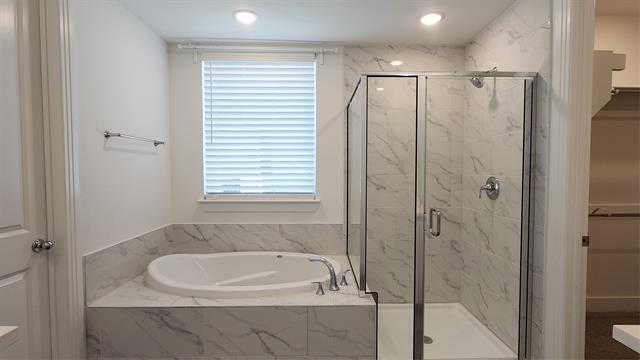 Building Photo - 3124 Engelman Dr
