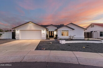 Building Photo - 4039 E Morrow Dr