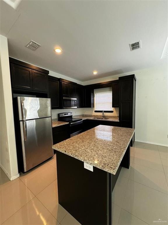 Building Photo - 10 Sabercat Ave