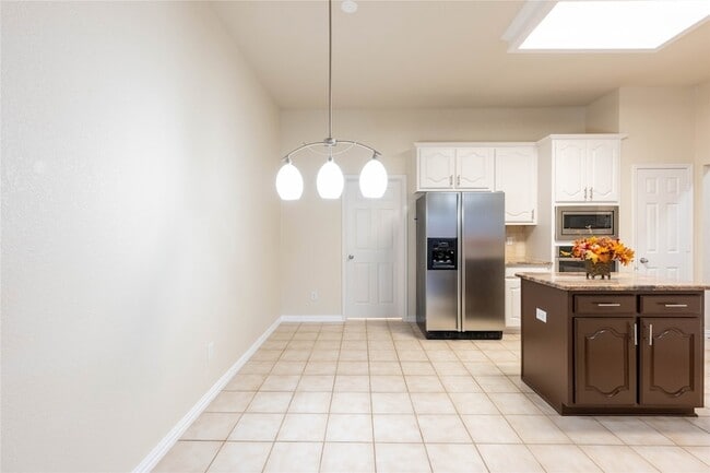 Building Photo - 15722 Wrangler Dr