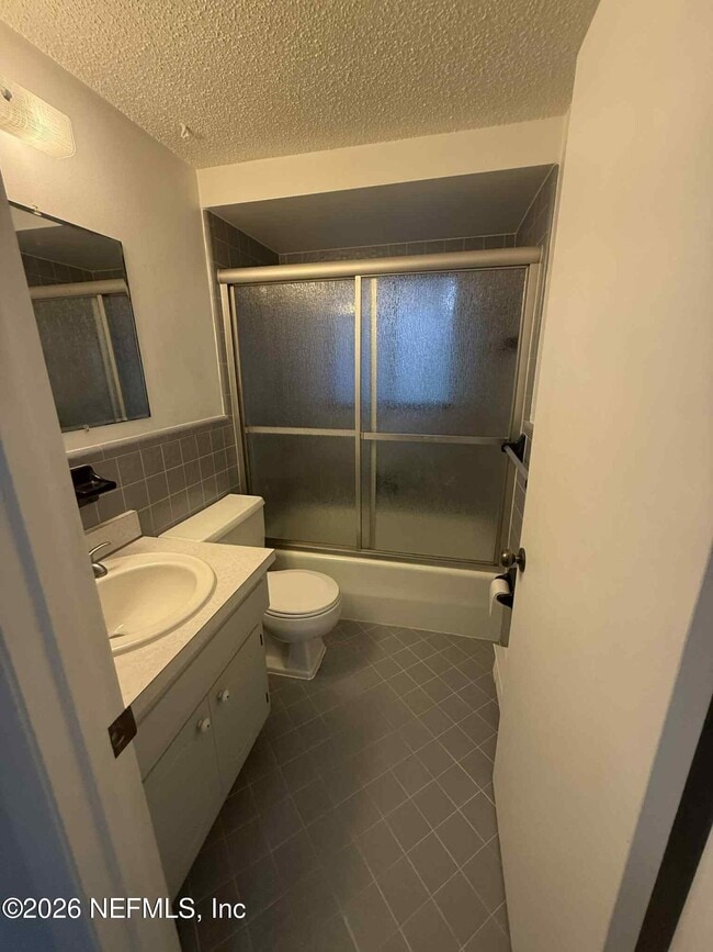 Building Photo - 104 Park Ave