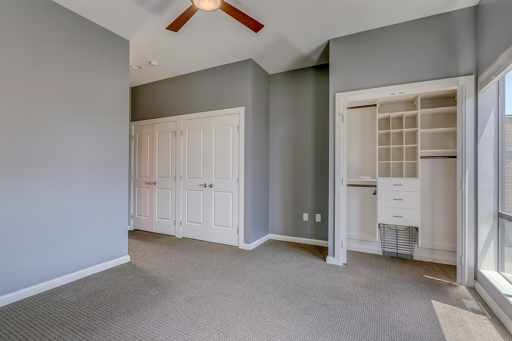 Building Photo - 2345 Walnut Street Unit 17