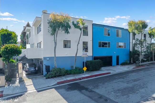 Building Photo - 630 Raymond Ave