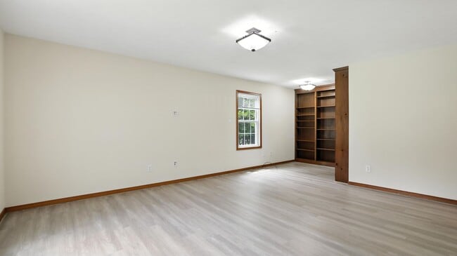 Building Photo - Upscale Home in Brookwood Golf Club - Avai...
